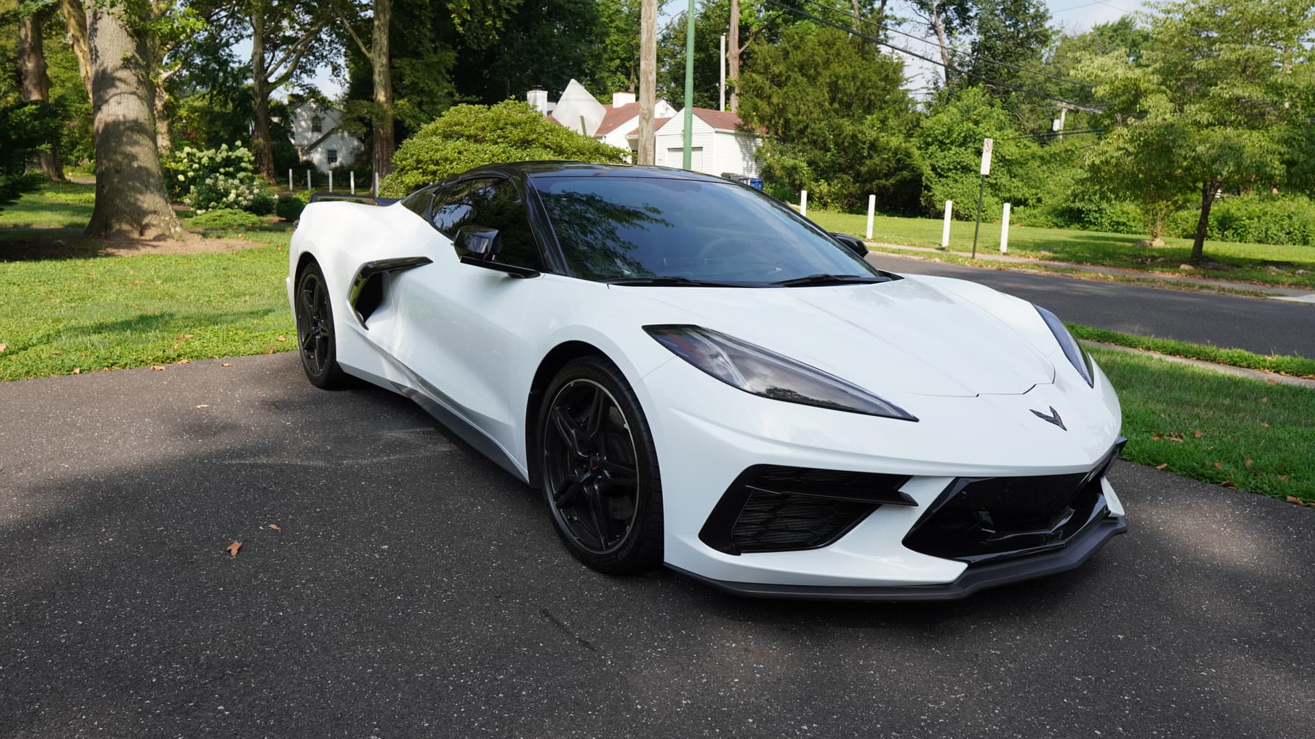 C8 Corvette Stingray front three-quarter soft light